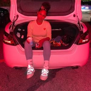 Meet your Posher, Royal